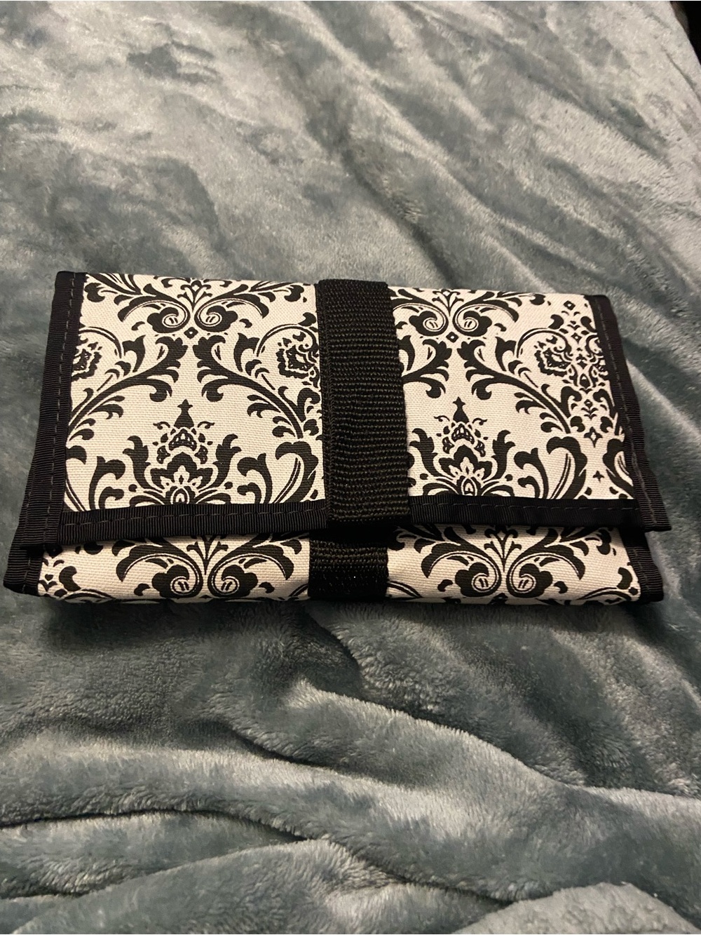 Black and White Damask Foldable Organizer Pouch